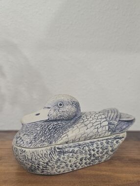 Comoy's Of London Faux Scrimshaw Resin Duck Trinket Box